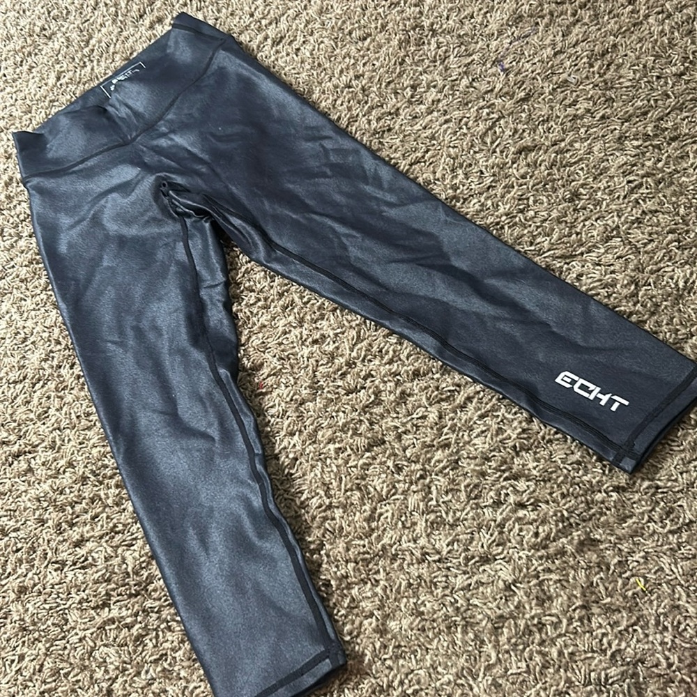 Echt Metallic Scrunch Butt Criss Cross Work Out Leggings Size Small